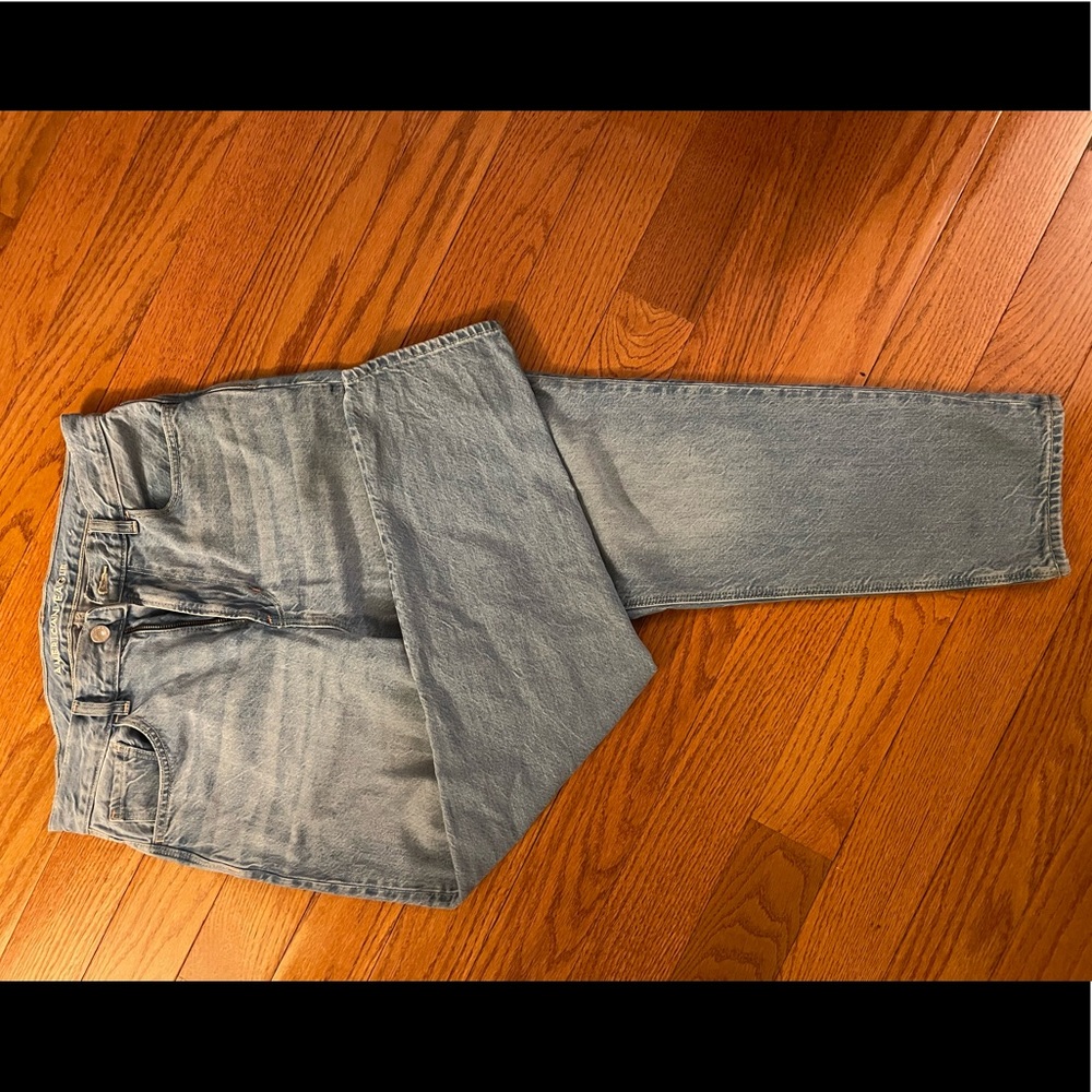 American Eagle Mom Jean
